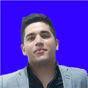 Profesor de literatura, inglés y ciencias para servirle a estudiantes de bachillerato y universitarios